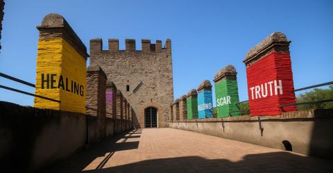 Color Theory - Amir Zainorin